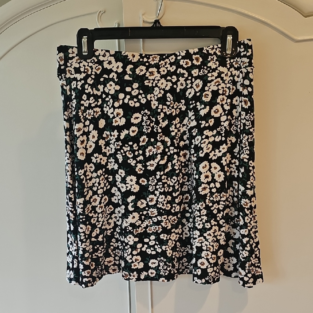 Boden Black and White Pleated Skater Skirt